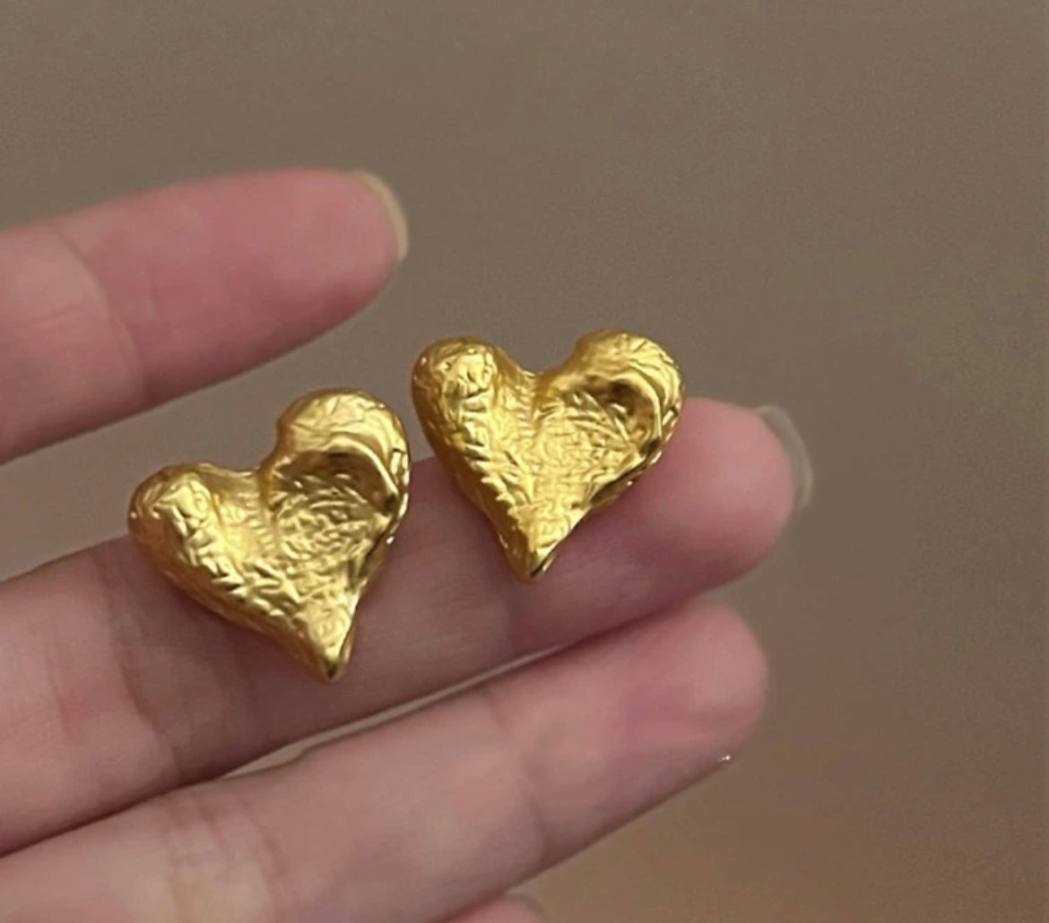 Heart Studs