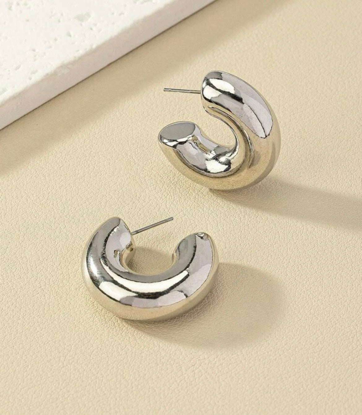 Millie Hoop Silver