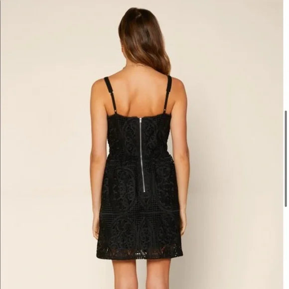 LACE CAMI MINI DRESS