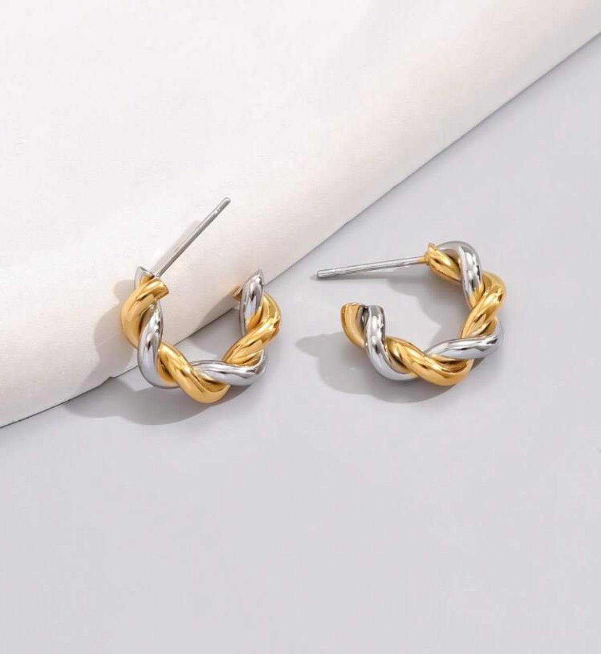 Mixed Metal Twist Earring