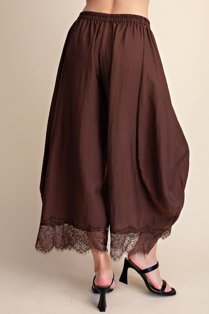 Liora Barrel Lace Pant in Brown
