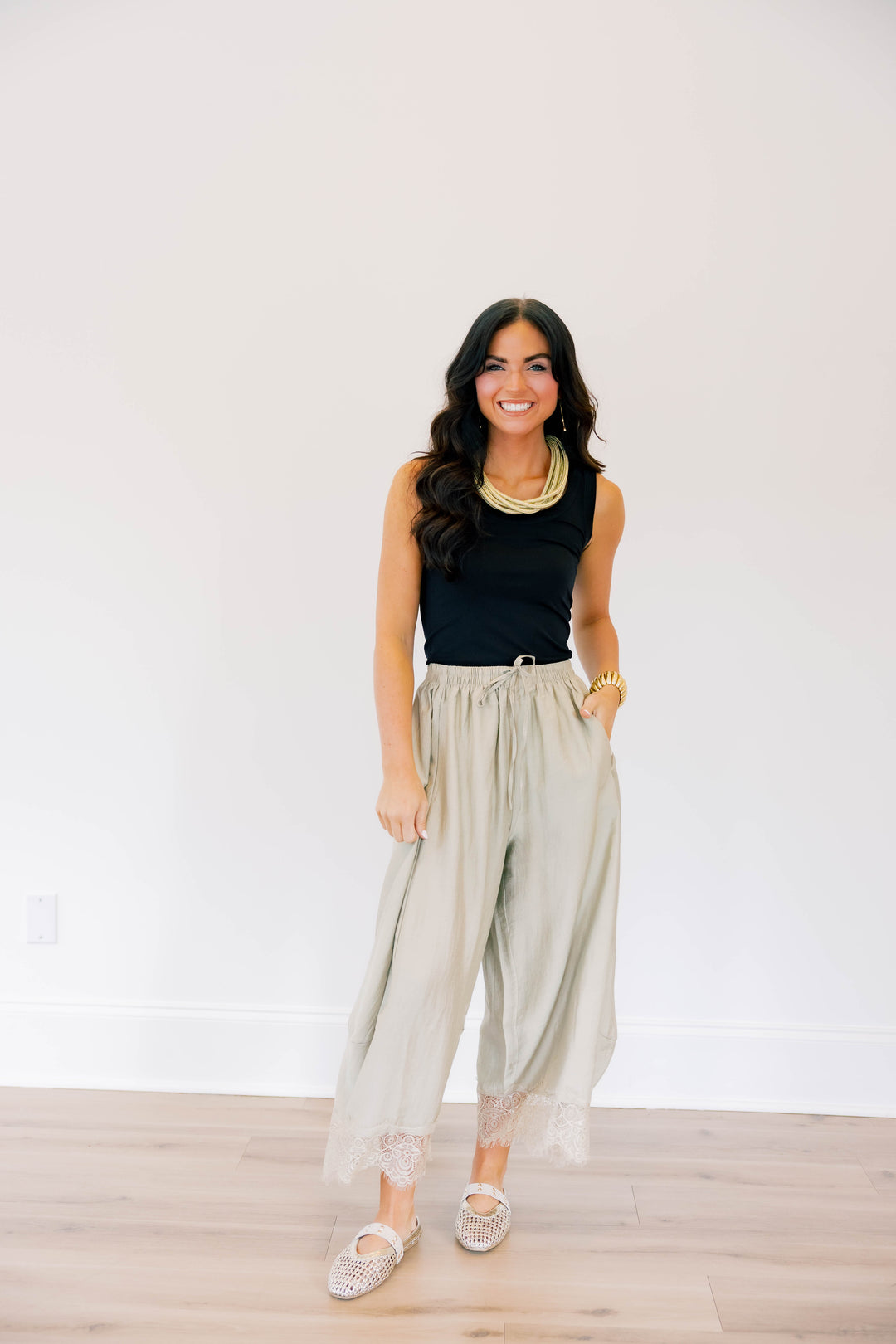 Liora Barrel Lace Pant