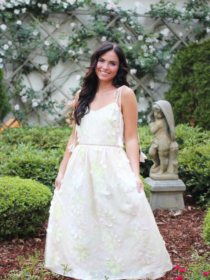 3-D Daisies and Sunshine Dress