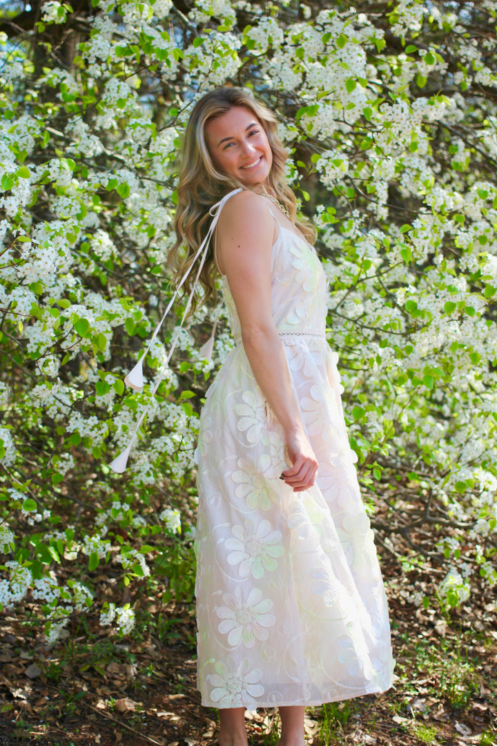 3-D Daisies and Sunshine Dress