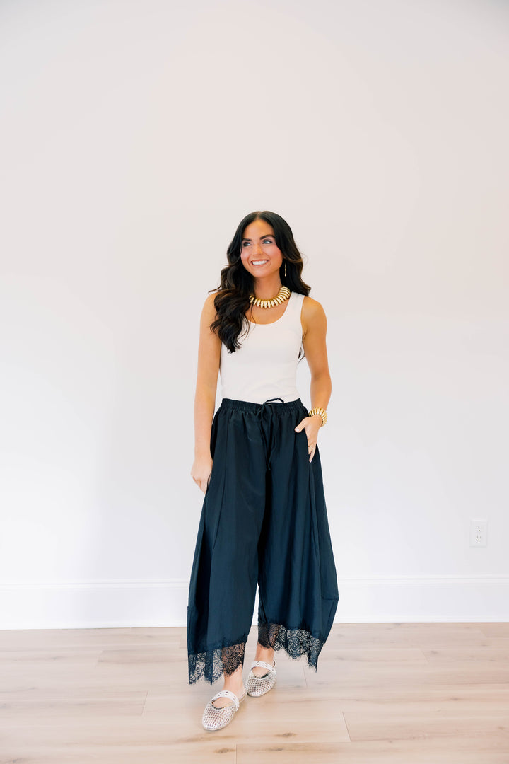 Liora Barrel Lace Pant