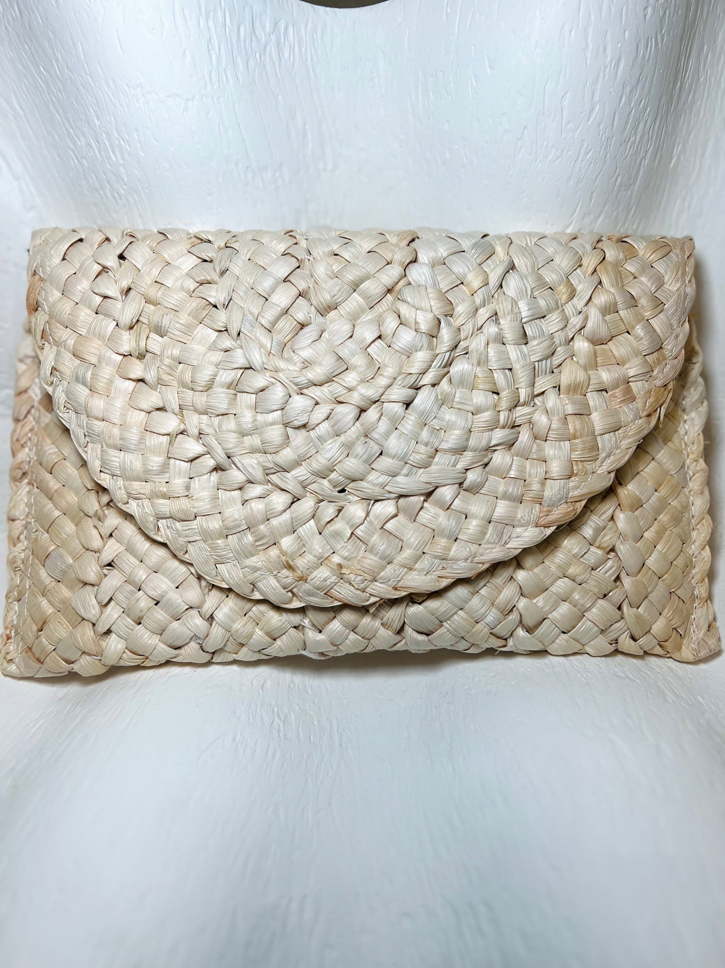 Straw Clutch - Multiple Colors