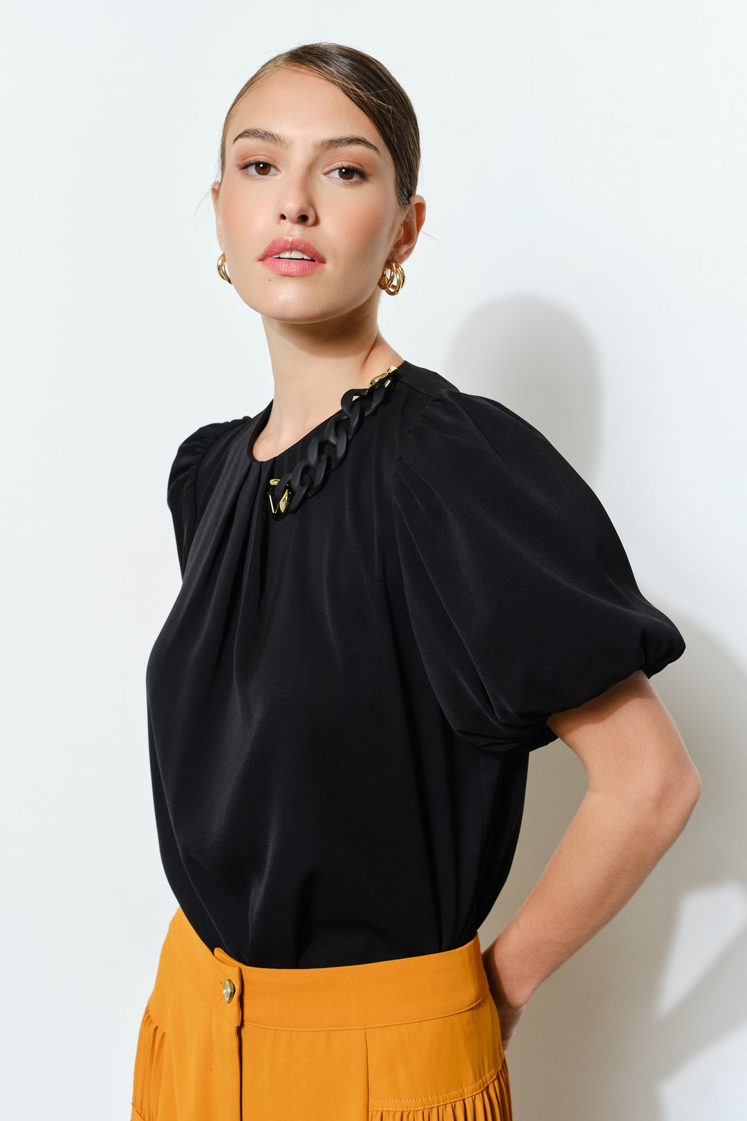 Chain-A-Fool Short Sleeve Blouse