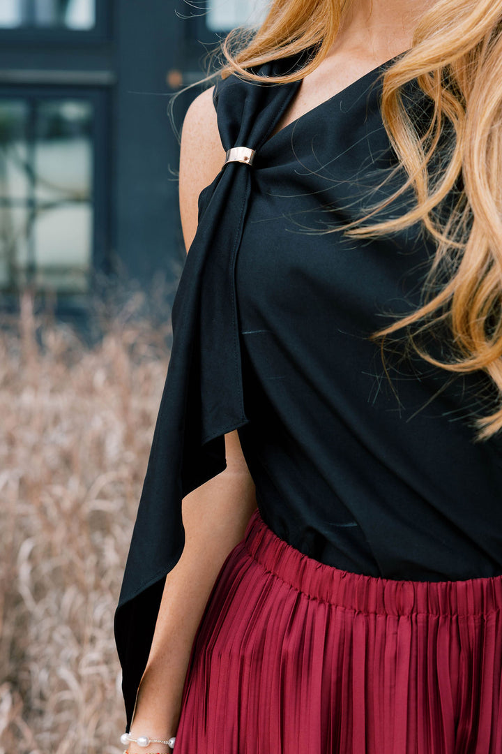 Aria Asymetrical Top