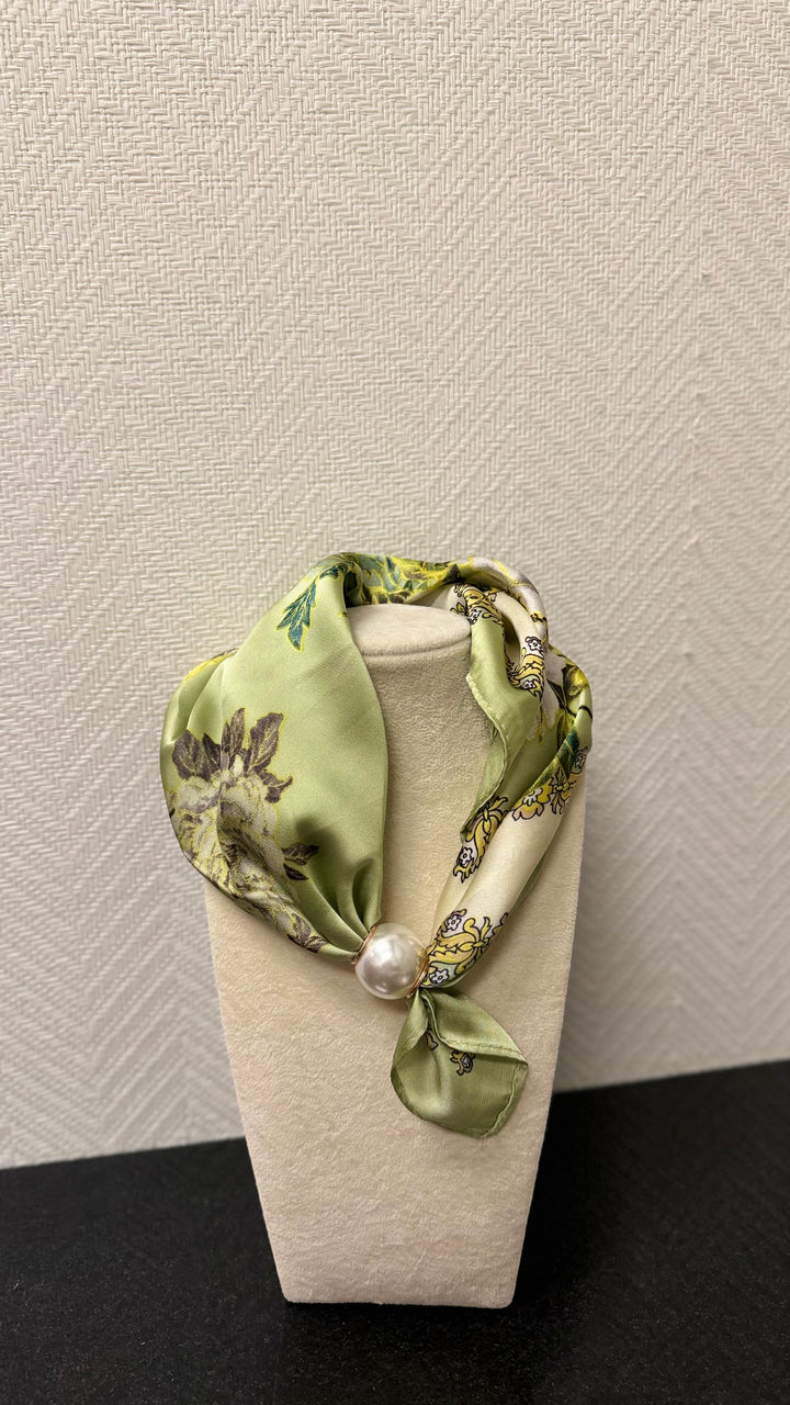 Magnetic Scarf Necklace - Multiple Colors