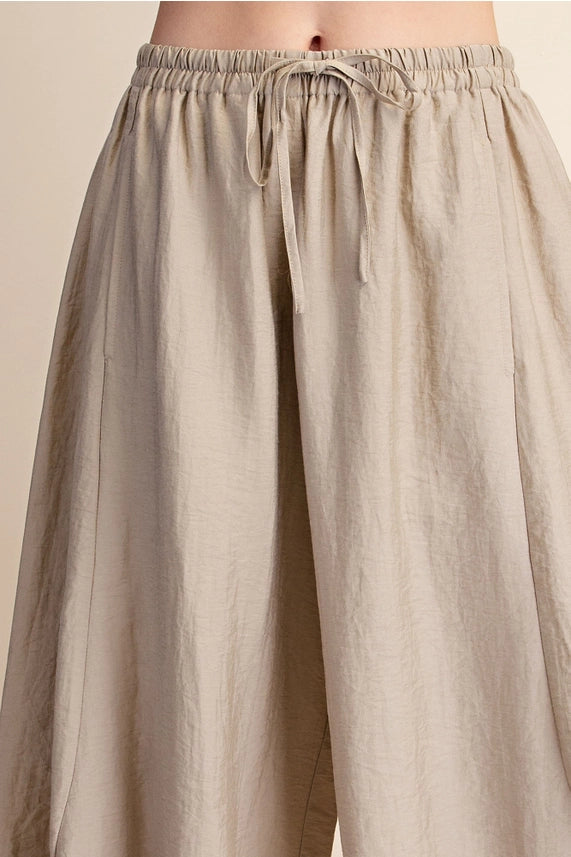 Liora Barrel Lace Pant