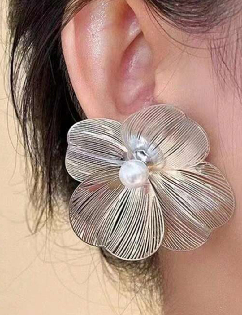 Silver Flower Earring