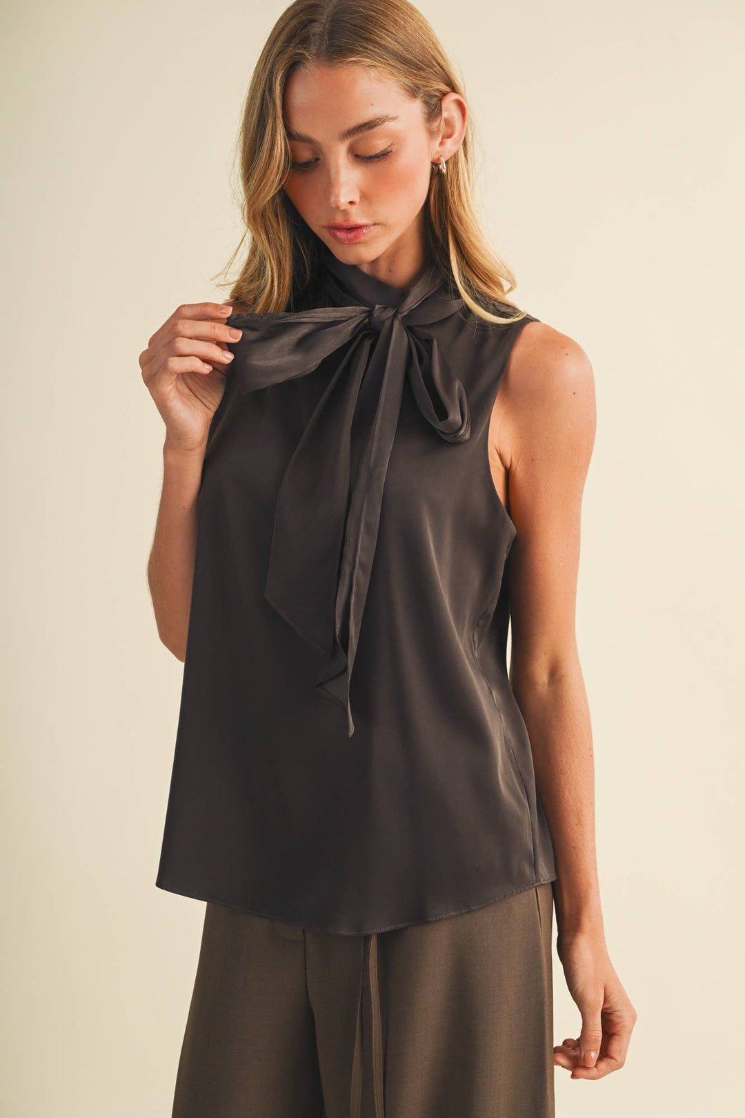 Leigh Top in Dk Oak