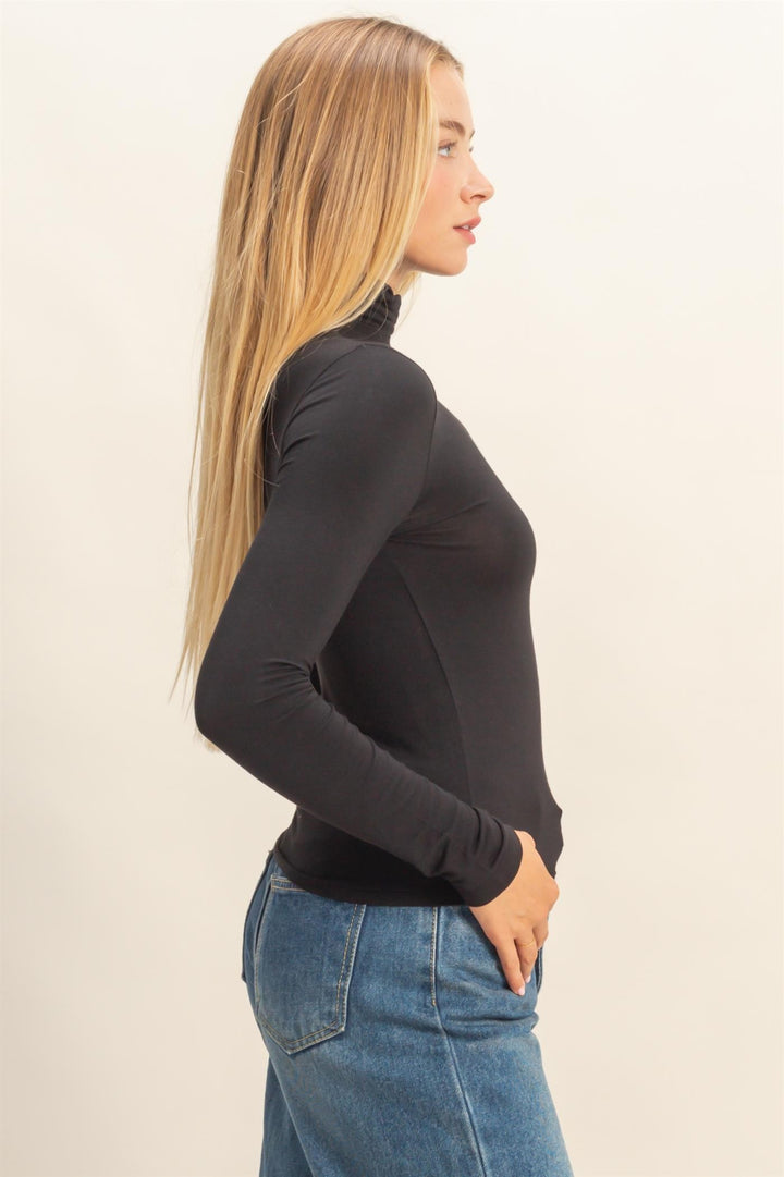Classic Lightweight Turtleneck