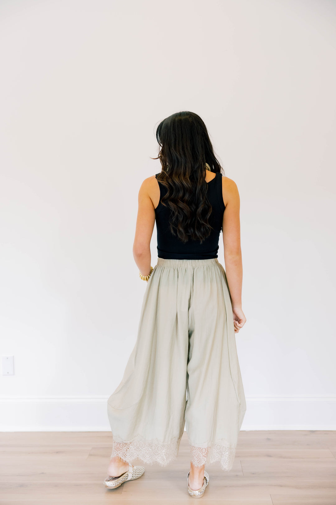 Liora Barrel Lace Pant