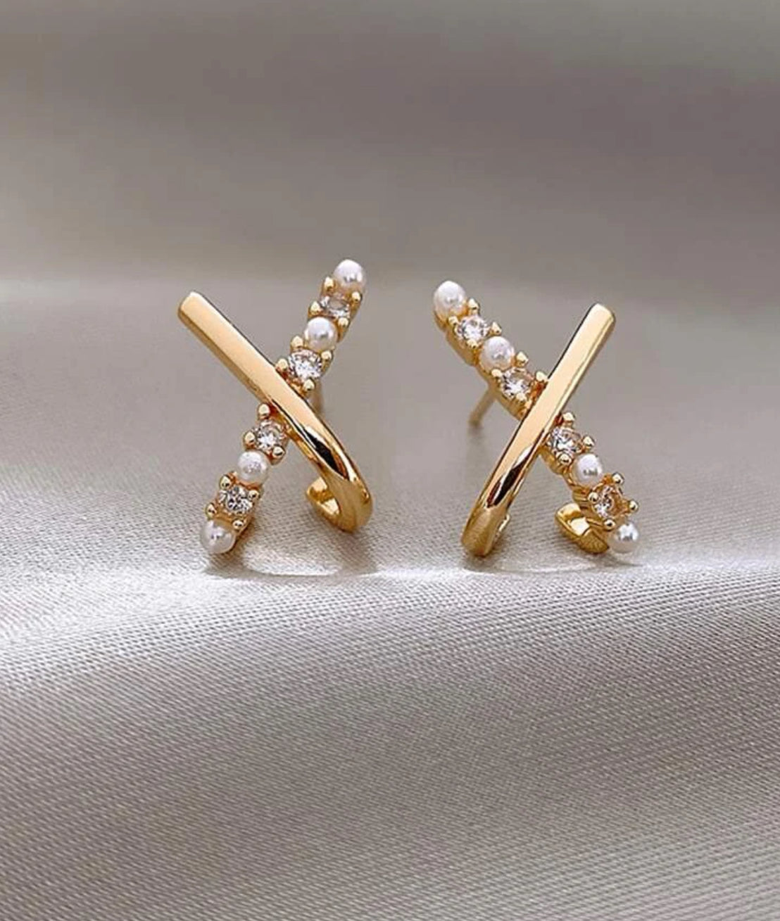 Pearl Diamond X Earring