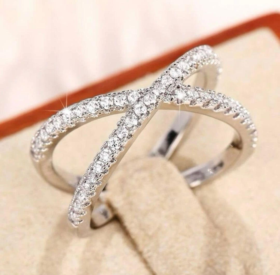 Diamond Criss Cross Ring