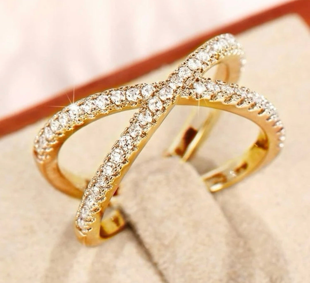 Diamond Criss Cross Ring