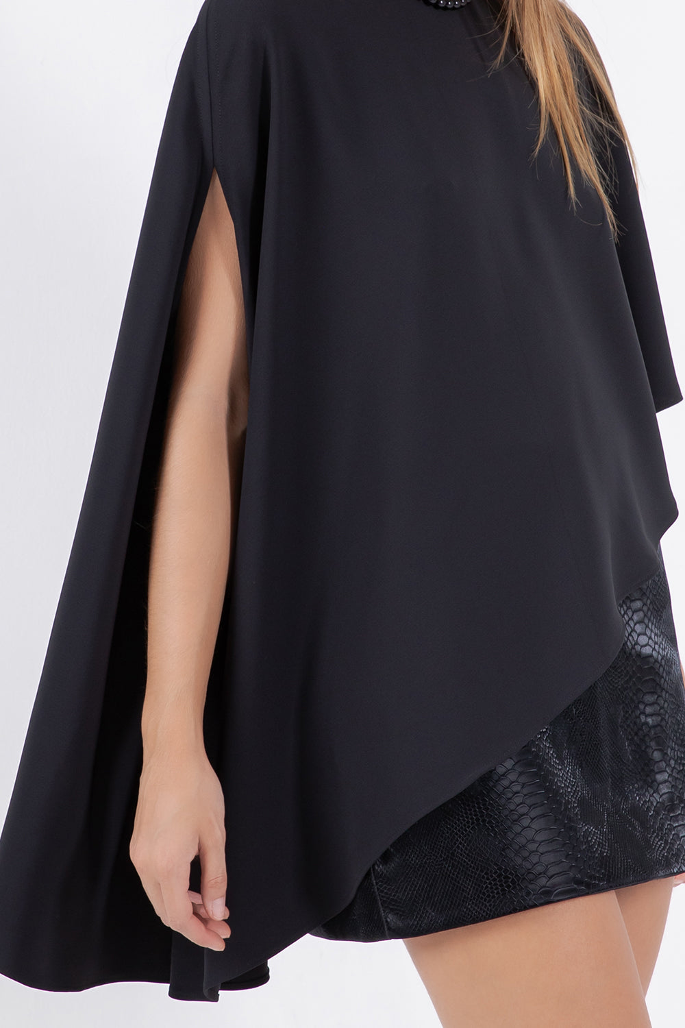 Brielle Cape - Black