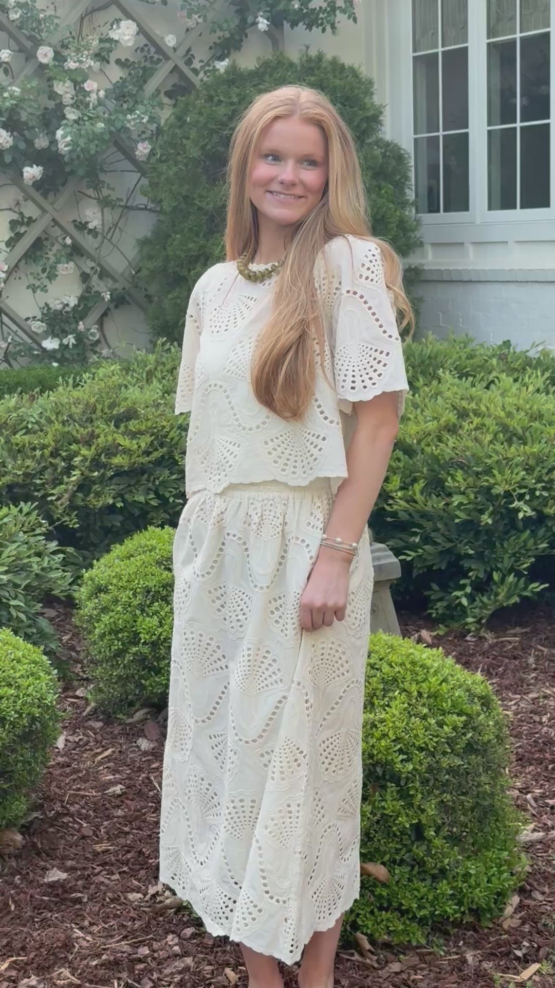 Cannes Eyelet Set